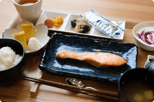 しゃけの塩焼き・卵焼き